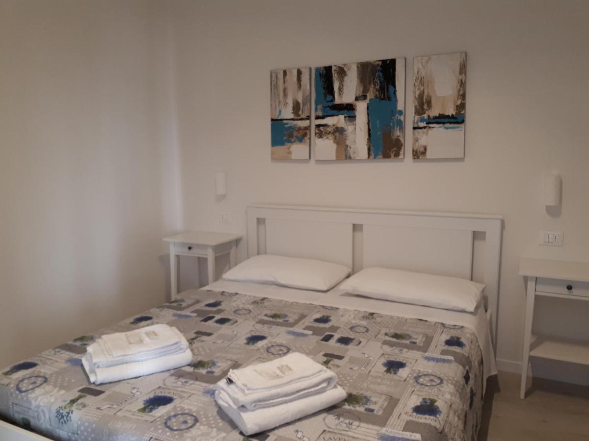Soleluna Fiera 6 Rooms Болонья Экстерьер фото
