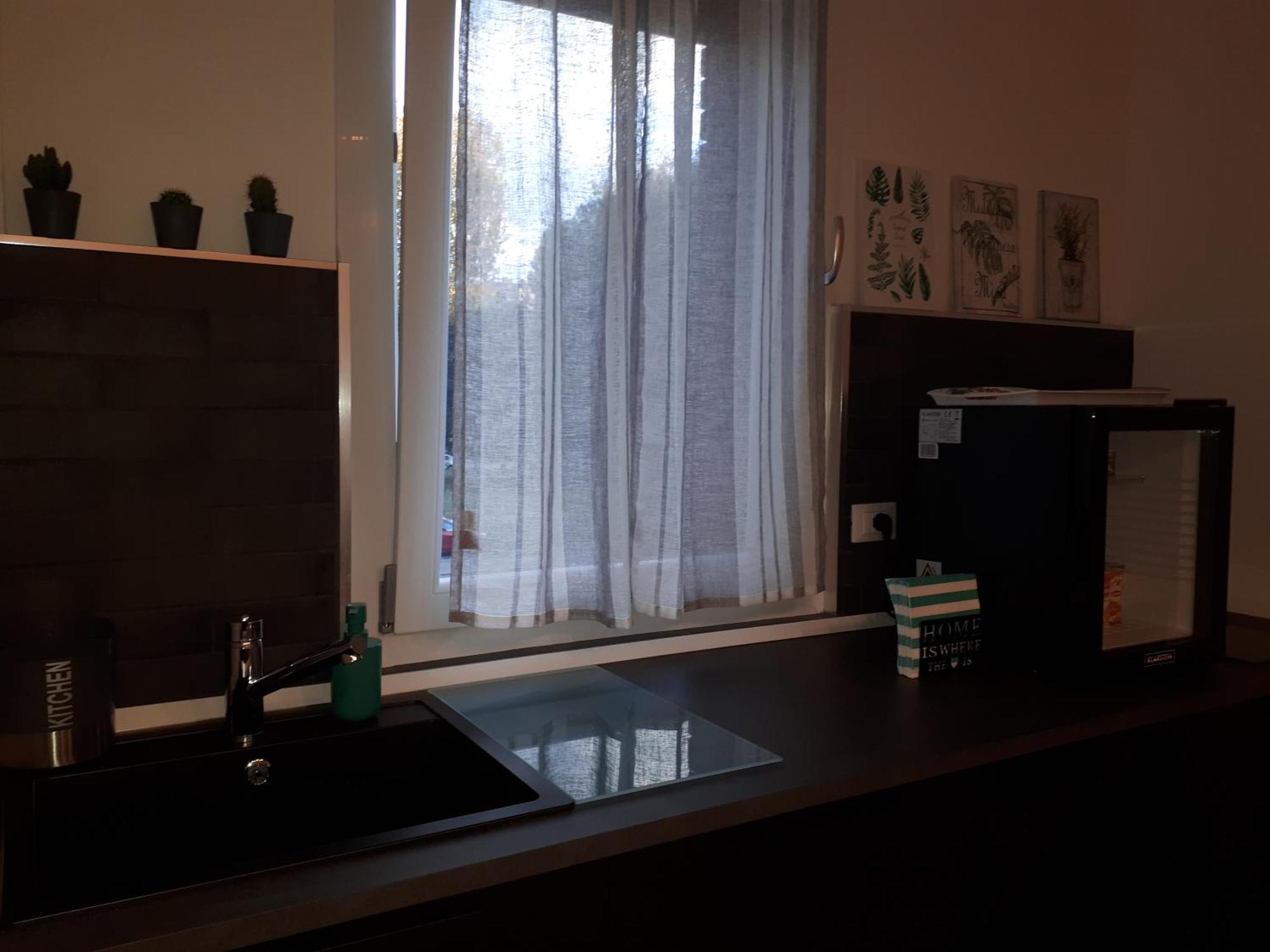 Soleluna Fiera 6 Rooms Болонья Экстерьер фото