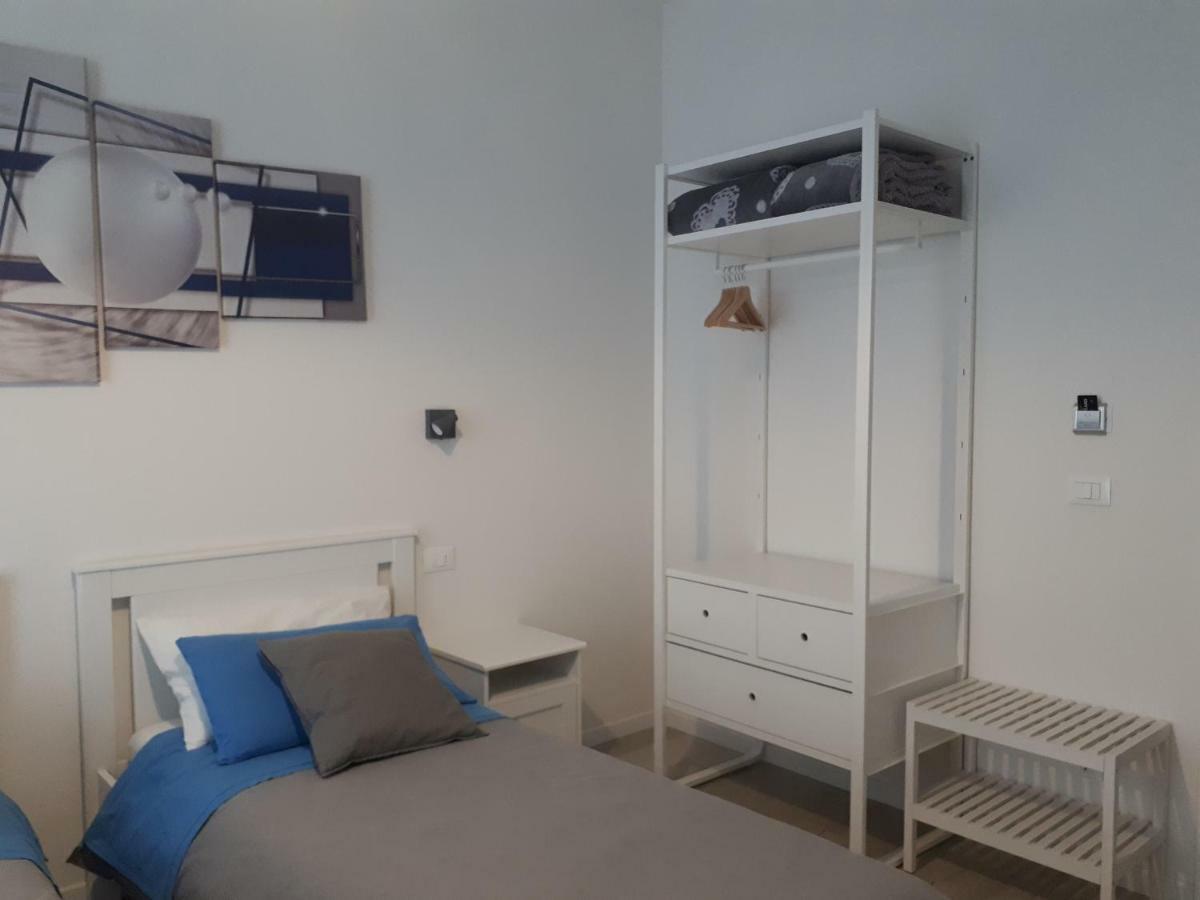 Soleluna Fiera 6 Rooms Болонья Экстерьер фото